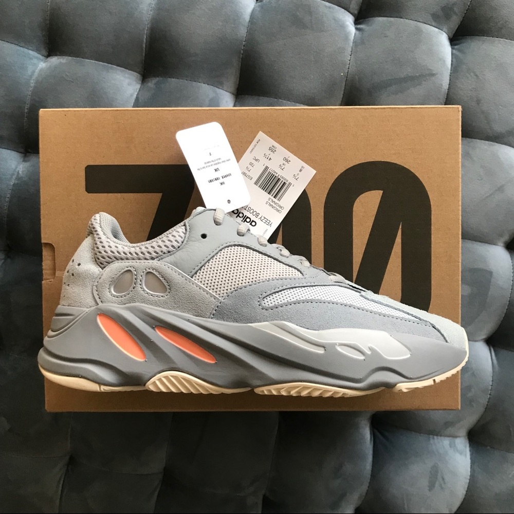 YEEZY BOOST 700 INERTIA ADIDAS ORIGINALS NWT Sz 8!